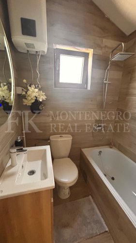 Legalized. Newly Renovated House with Sea View – Dobra Voda, 82 m² Living Space, Garden and Outbuilding