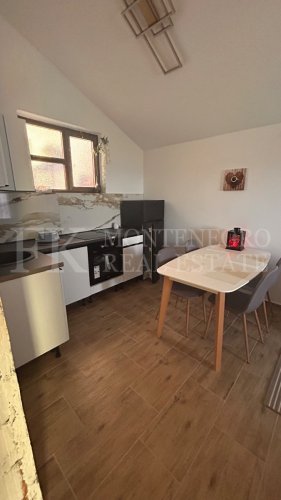 Legalized. Newly Renovated House with Sea View – Dobra Voda, 82 m² Living Space, Garden and Outbuilding