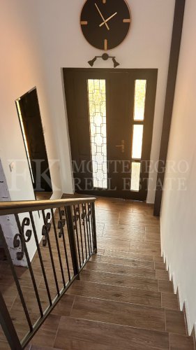 Legalized. Newly Renovated House with Sea View – Dobra Voda, 82 m² Living Space, Garden and Outbuilding