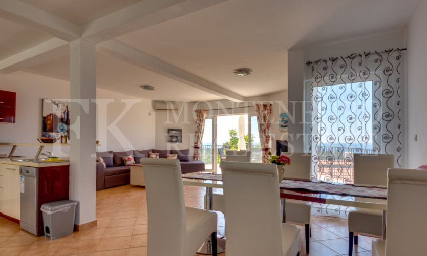 Charming House with Sea View in Utjeha – 130 m² of Comfort and Style