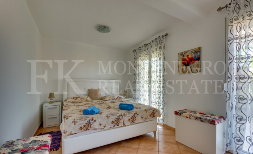 Charming House with Sea View in Utjeha – 130 m² of Comfort and Style