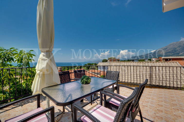 Charming House with Sea View in Utjeha – 130 m² of Comfort and Style
