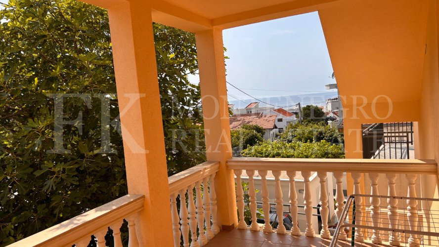 Renovated 167 m² House with Sea View in Dobra Voda – Dubrava-Pečurice, Just 10 Minutes from the Beach