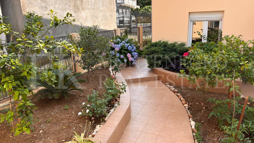 Renovated 167 m² House with Sea View in Dobra Voda – Dubrava-Pečurice, Just 10 Minutes from the Beach