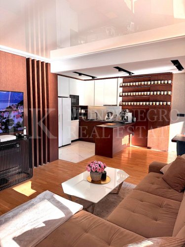 Exclusive Apartment in Prime Location – Kotor Dobrota