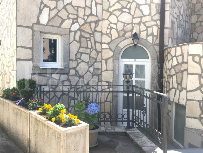 Villa in Budva with 9 Apartments and Sea View – Legalized Property for Sale in Montenegro