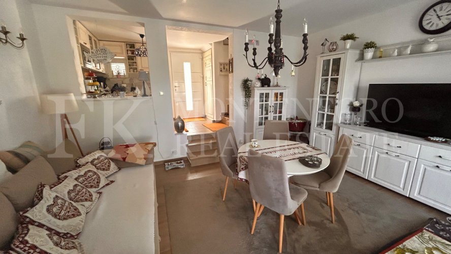 Charming Renovated Legalized House with Sea View in Sutomore-Zagradje, just about 350 meters from the picturesque Maljevik Beach in Montenegro