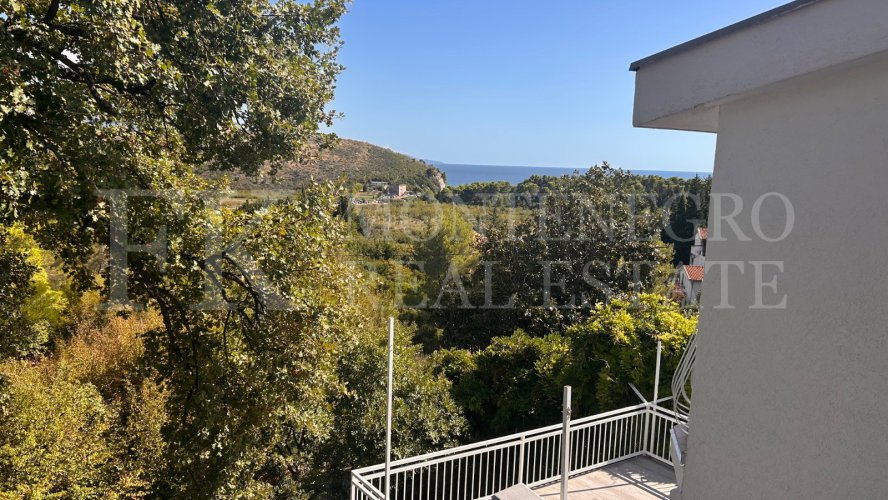 Charming Renovated Legalized House with Sea View in Sutomore-Zagradje, just about 350 meters from the picturesque Maljevik Beach in Montenegro