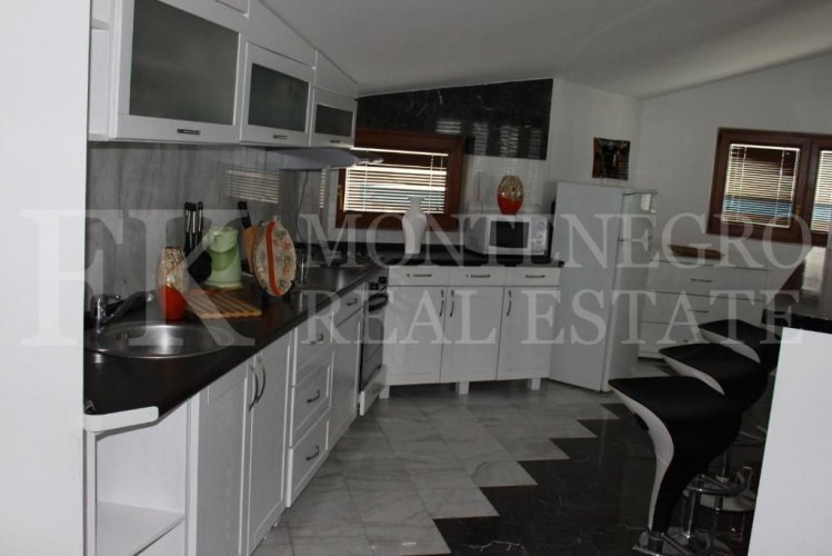Villa in Budva with 9 Apartments and Sea View – Legalized Property for Sale in Montenegro