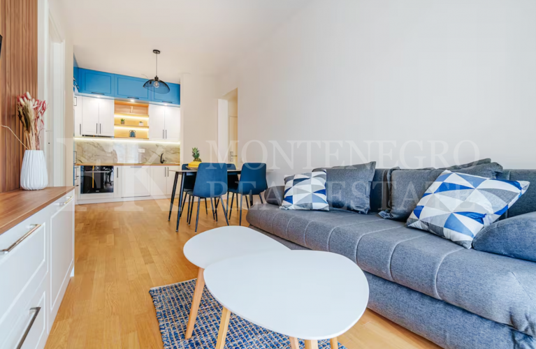 Luxury Apartment in Bečići – 65 m², only 2 minutes’ walk from the beach