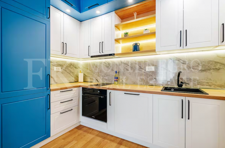 Luxury Apartment in Bečići – 65 m², only 2 minutes’ walk from the beach