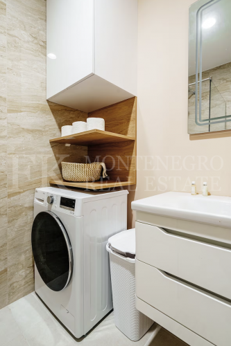 Luxury Apartment in Bečići – 65 m², only 2 minutes’ walk from the beach