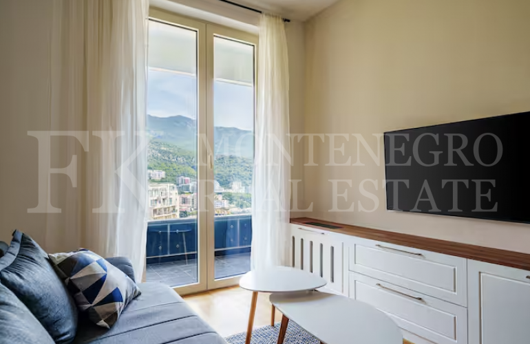 Luxury Apartment in Bečići – 65 m², only 2 minutes’ walk from the beach