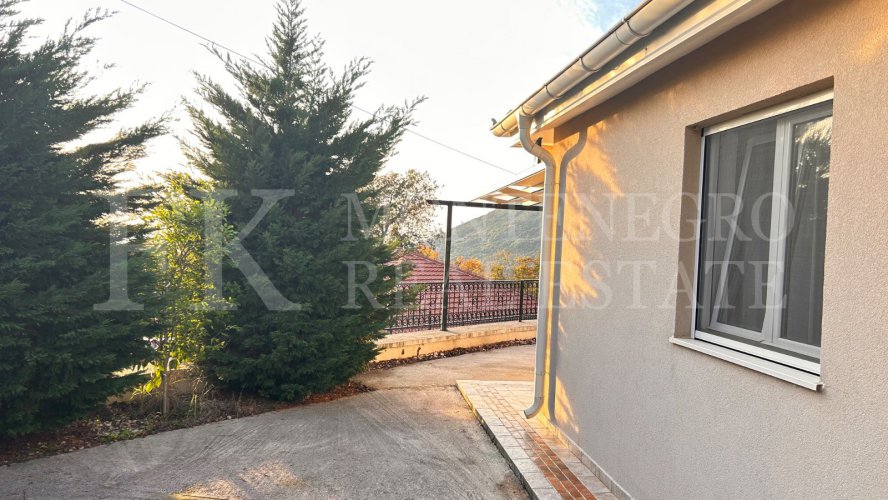 Legalized Bungalow (119 m²) with Sea View in a Gated Resort in Bar–Zupci