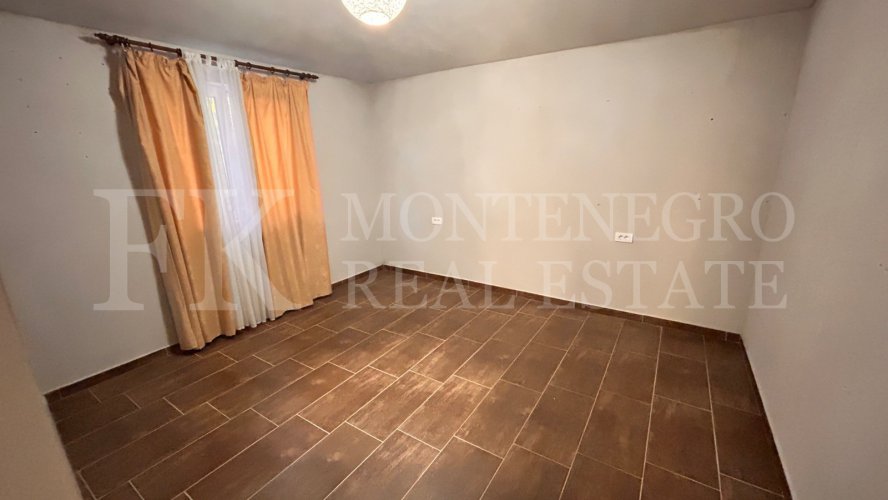 Legalized Bungalow (119 m²) with Sea View in a Gated Resort in Bar–Zupci