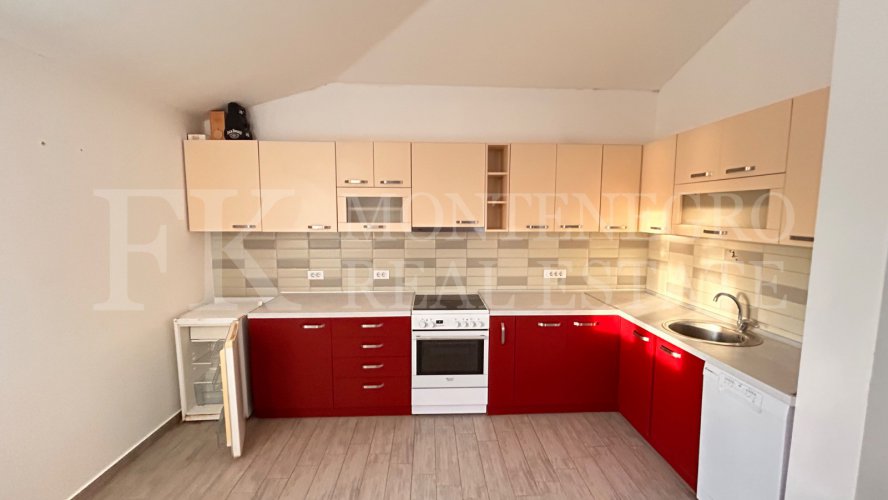 Legalized Bungalow (119 m²) with Sea View in a Gated Resort in Bar–Zupci