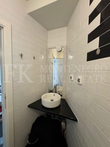 Rare opportunity: Renovated town house in the heart of Budva’s Old Town, 120 m², with a patio – only one minute walking distance from the sea.