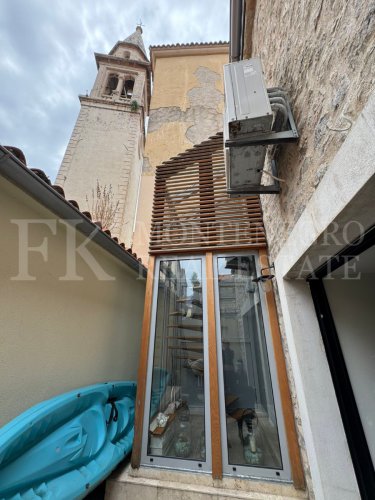 Rare opportunity: Renovated town house in the heart of Budva’s Old Town, 120 m², with a patio – only one minute walking distance from the sea.