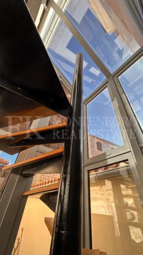 Rare opportunity: Renovated town house in the heart of Budva’s Old Town, 120 m², with a patio – only one minute walking distance from the sea.