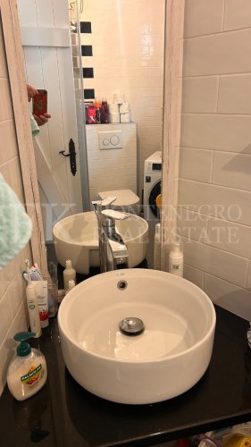 Rare opportunity: Renovated town house in the heart of Budva’s Old Town, 120 m², with a patio – only one minute walking distance from the sea.