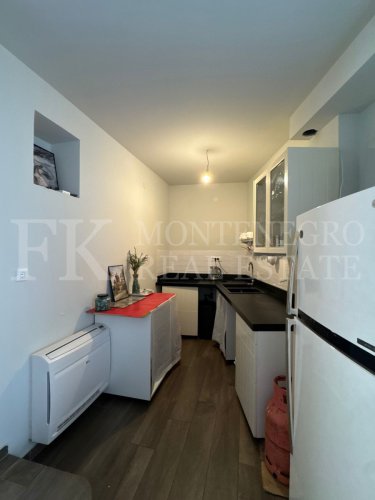 Rare opportunity: Renovated town house in the heart of Budva’s Old Town, 120 m², with a patio – only one minute walking distance from the sea.