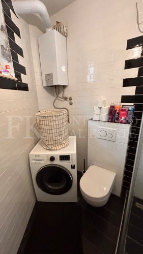 Rare opportunity: Renovated town house in the heart of Budva’s Old Town, 120 m², with a patio – only one minute walking distance from the sea.